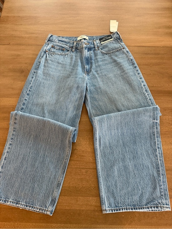 Abercrombie & Fitch Denim - Abercrombie & Fitch “The Ultra Loose” Curve Love Jean